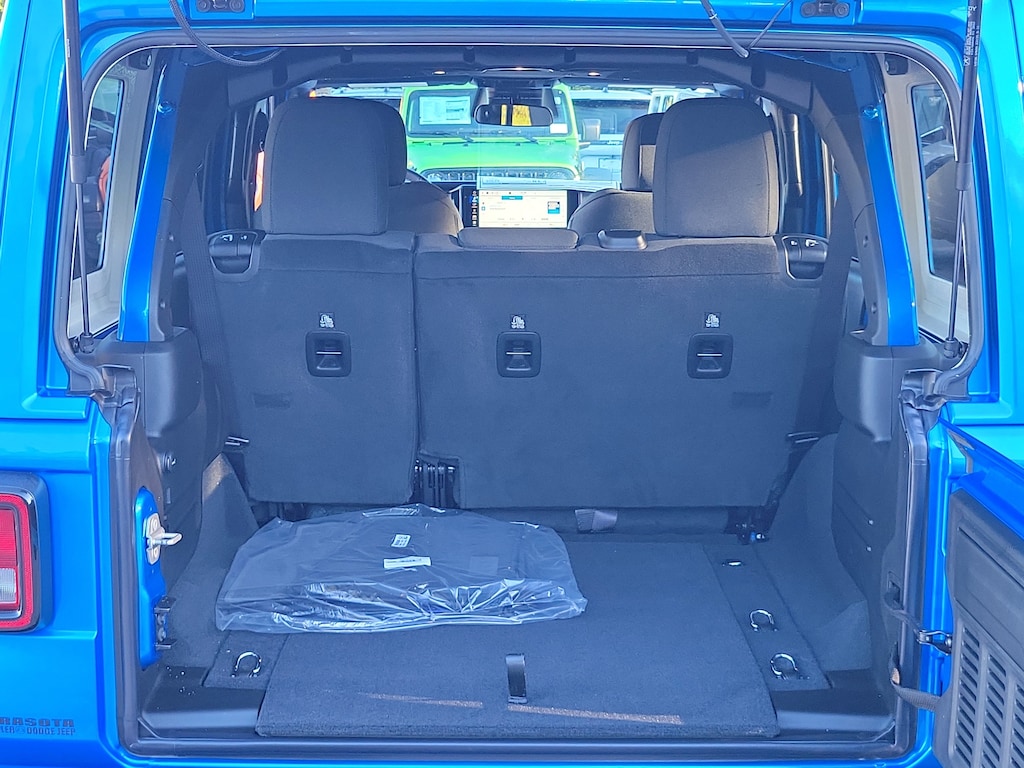 New 2025 Jeep Wrangler Sport S Sport S  4x4