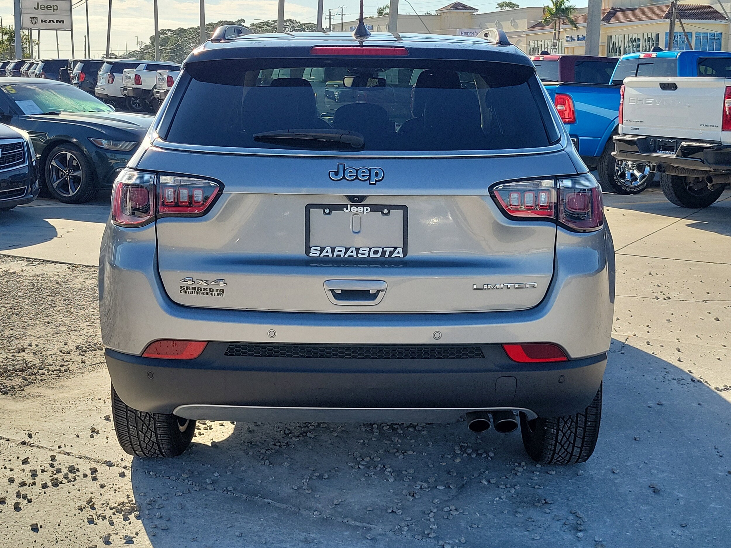 2022 Jeep Compass Limited photo 3