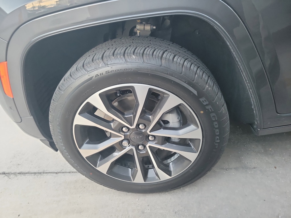 Used 2022 Jeep Grand Cherokee Overland Overland 4x2