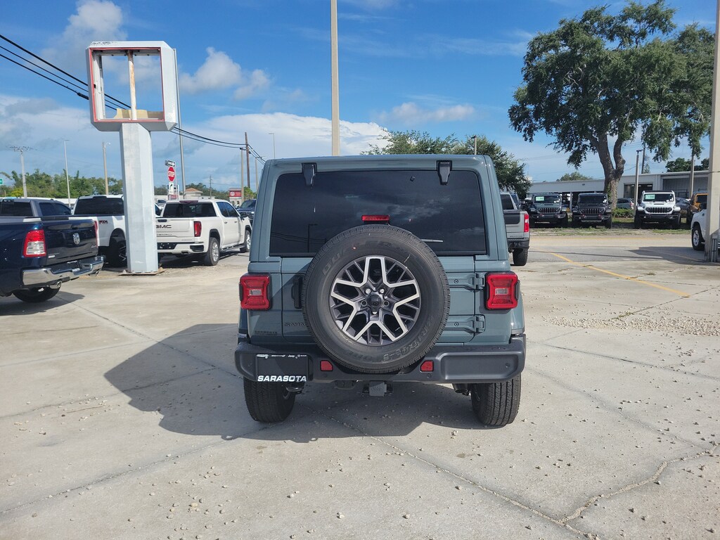 New 2026 Jeep Wrangler Sahara Sahara 4x4