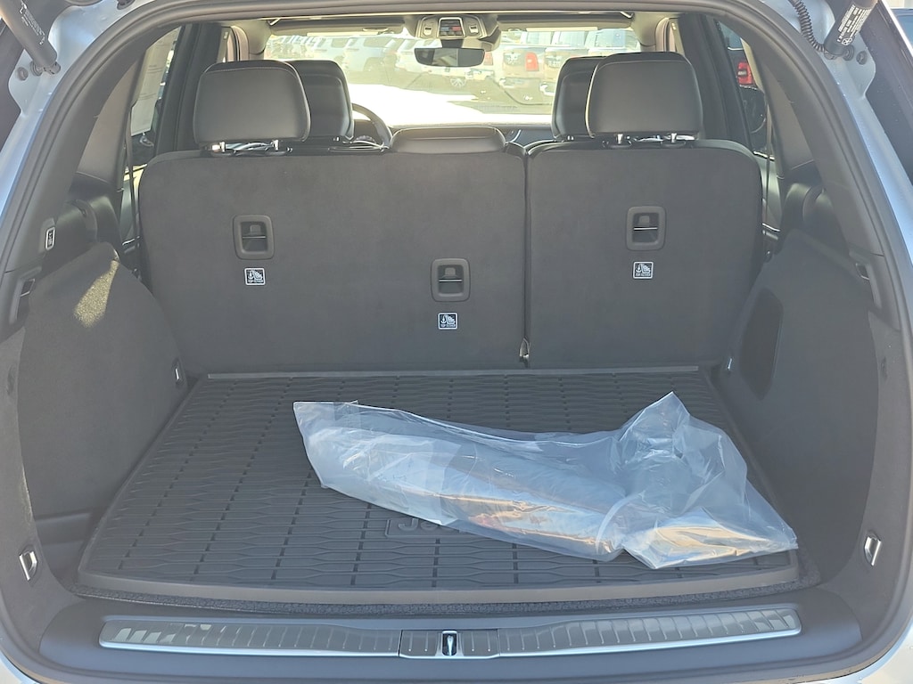 New 2025 Jeep Grand Cherokee Summit Summit 4x4