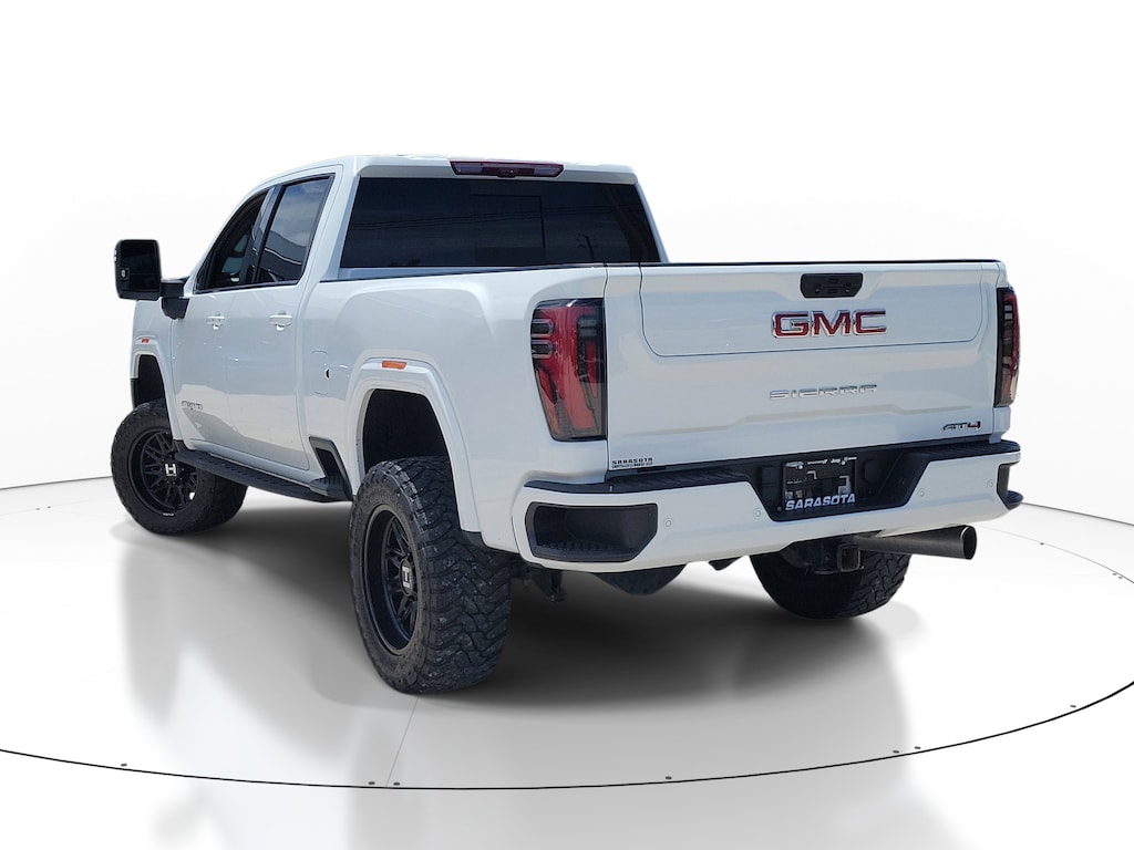 Used 2024 GMC Sierra 2500HD AT4 4WD Crew Cab 159 AT4