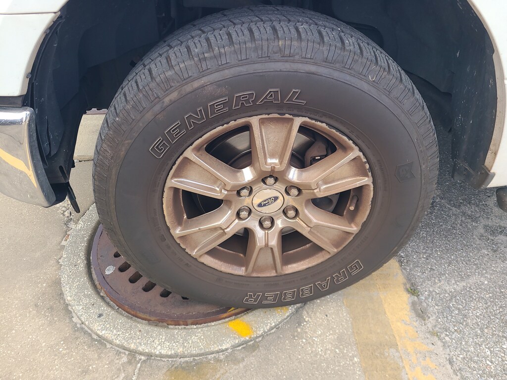 Used 2015 Ford F-150 XLT 4WD SuperCrew 145 XLT