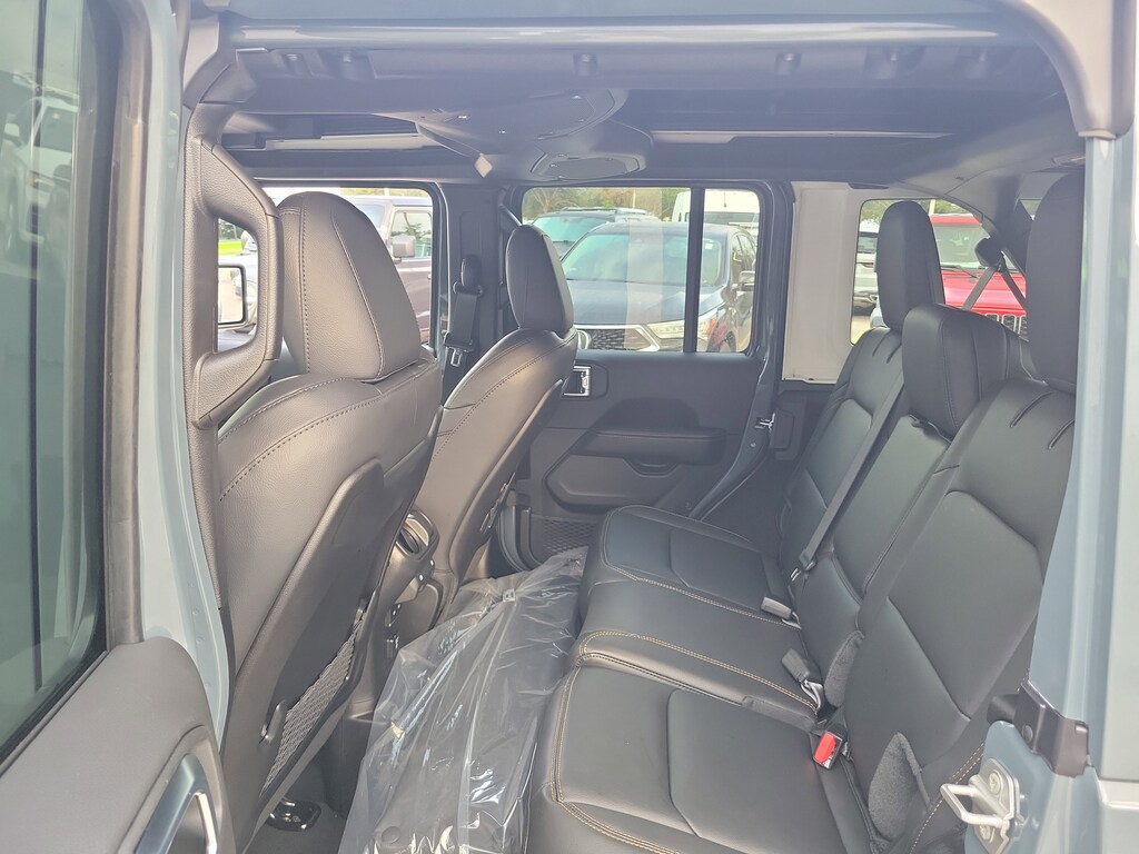 New 2026 Jeep Wrangler Sahara Sahara 4x4