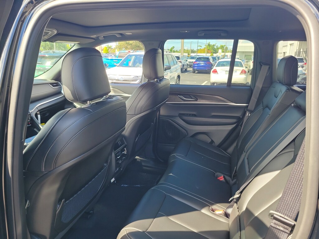 New 2025 Jeep Grand Cherokee Limited Limited 4x4