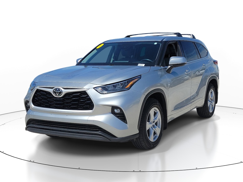 Used 2020 Toyota Highlander LE LE AWD