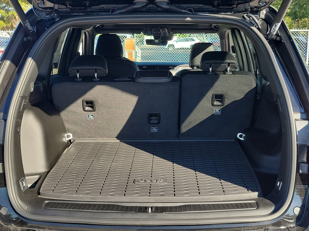 New 2025 Jeep Grand Cherokee Limited Limited 4x4