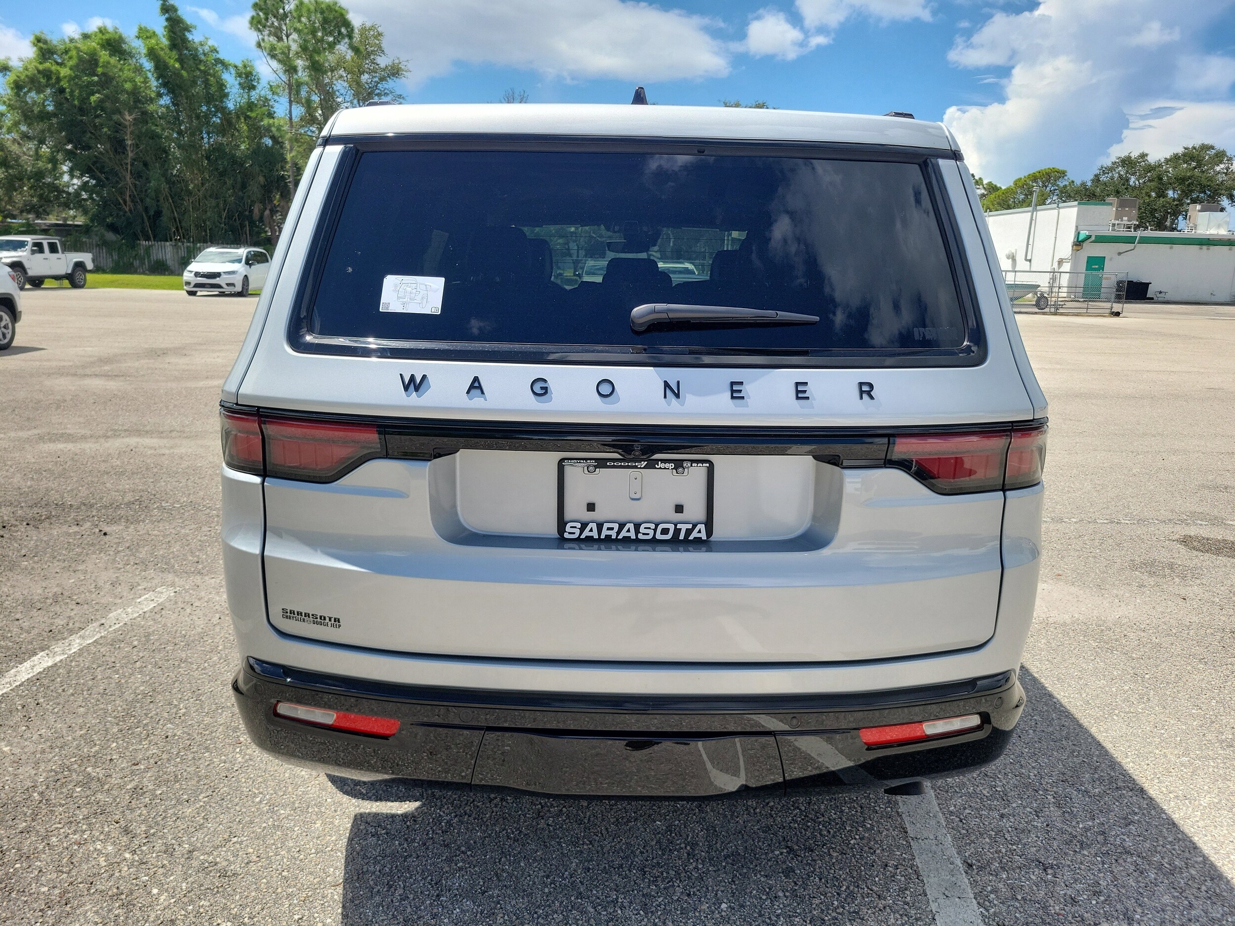 2025 Jeep Wagoneer Series II Carbide photo 3