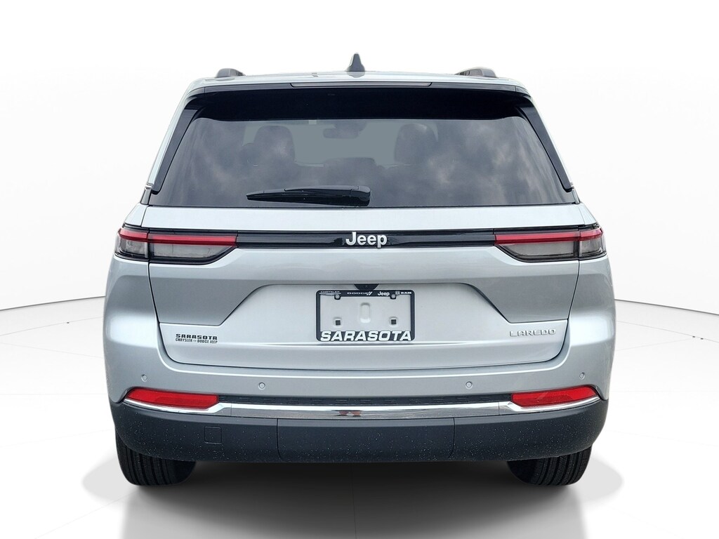 New 2026 Jeep Grand Cherokee Laredo Laredo 4x2