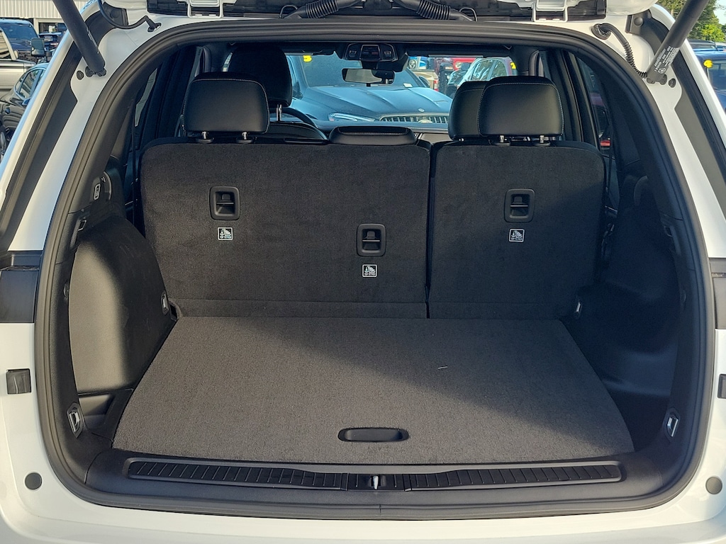 New 2025 Jeep Grand Cherokee Limited Limited 4x2