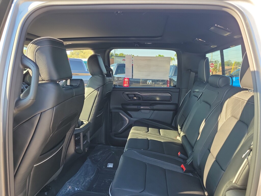 New 2026 Ram 1500 Limited Limited 4x4 Crew Cab 57 Box