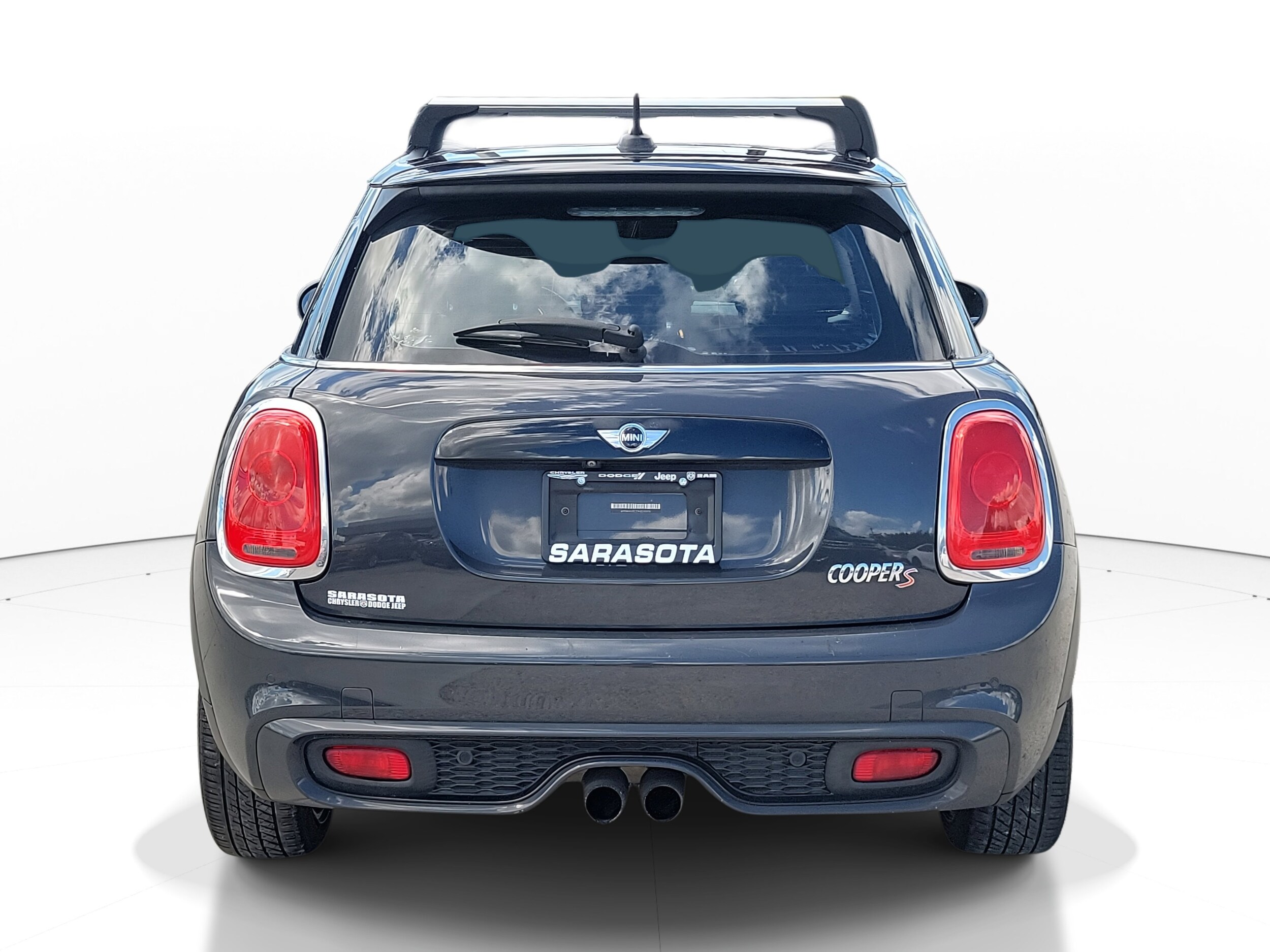 2017 Mini Cooper 4 Door Hardtop S photo 4