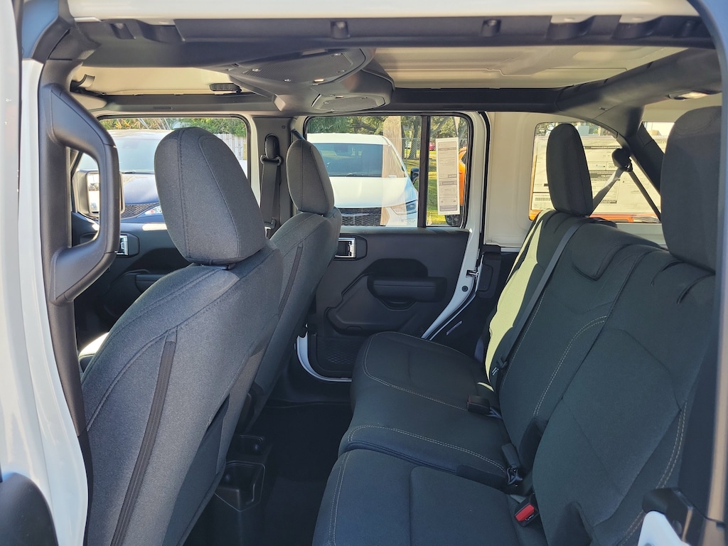 New 2025 Jeep Wrangler Willys Willys 4x4