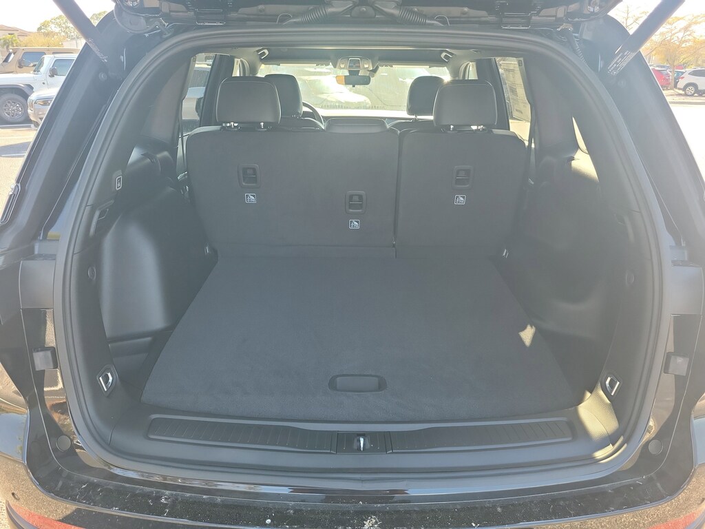 New 2026 Jeep Grand Cherokee Laredo Altitude Laredo Altitude 4x4