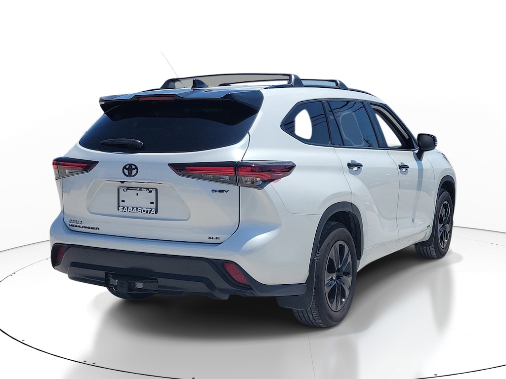 Used 2025 Toyota Highlander Hybrid XLE Hybrid XLE AWD