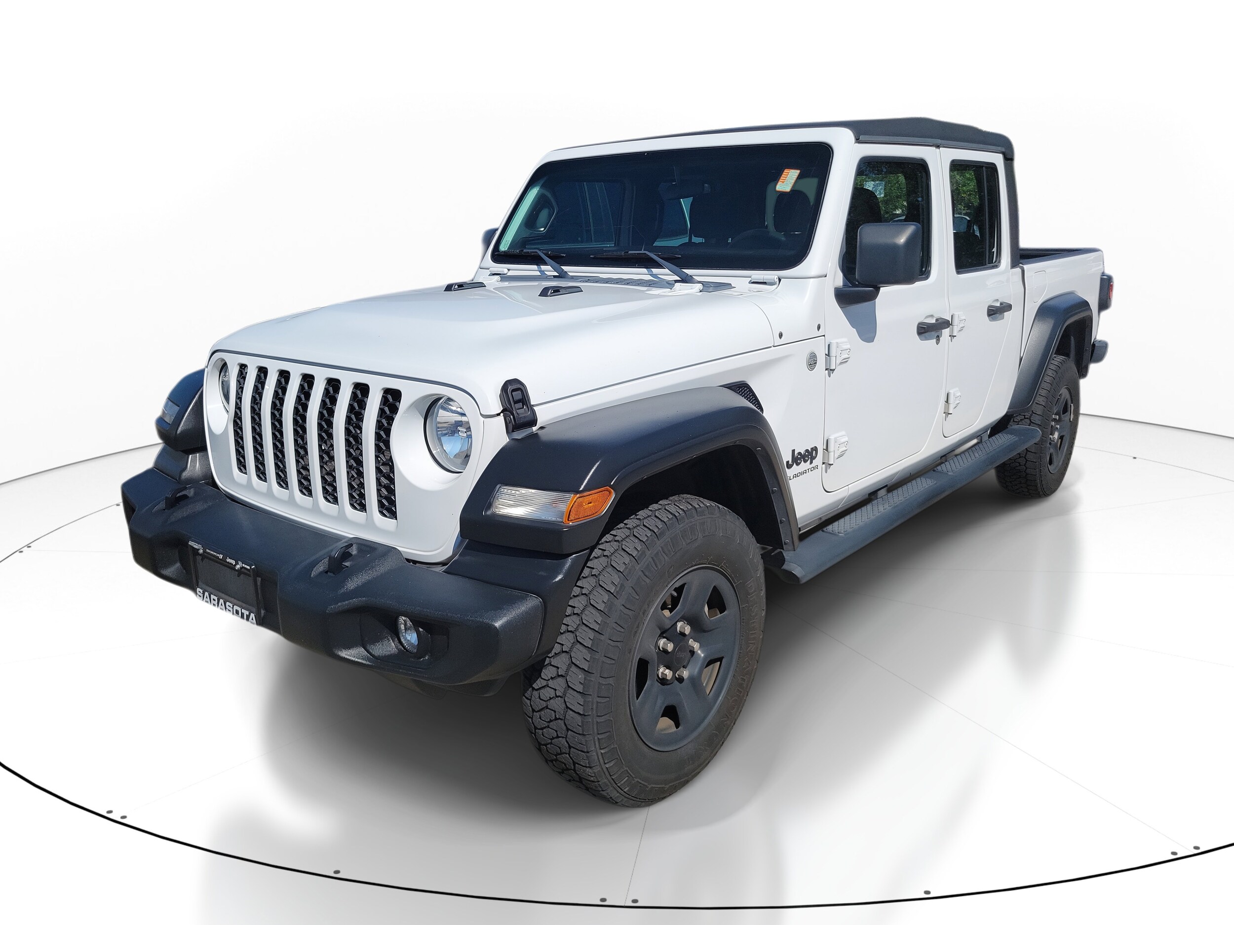 2021 Jeep Gladiator Sport photo 2