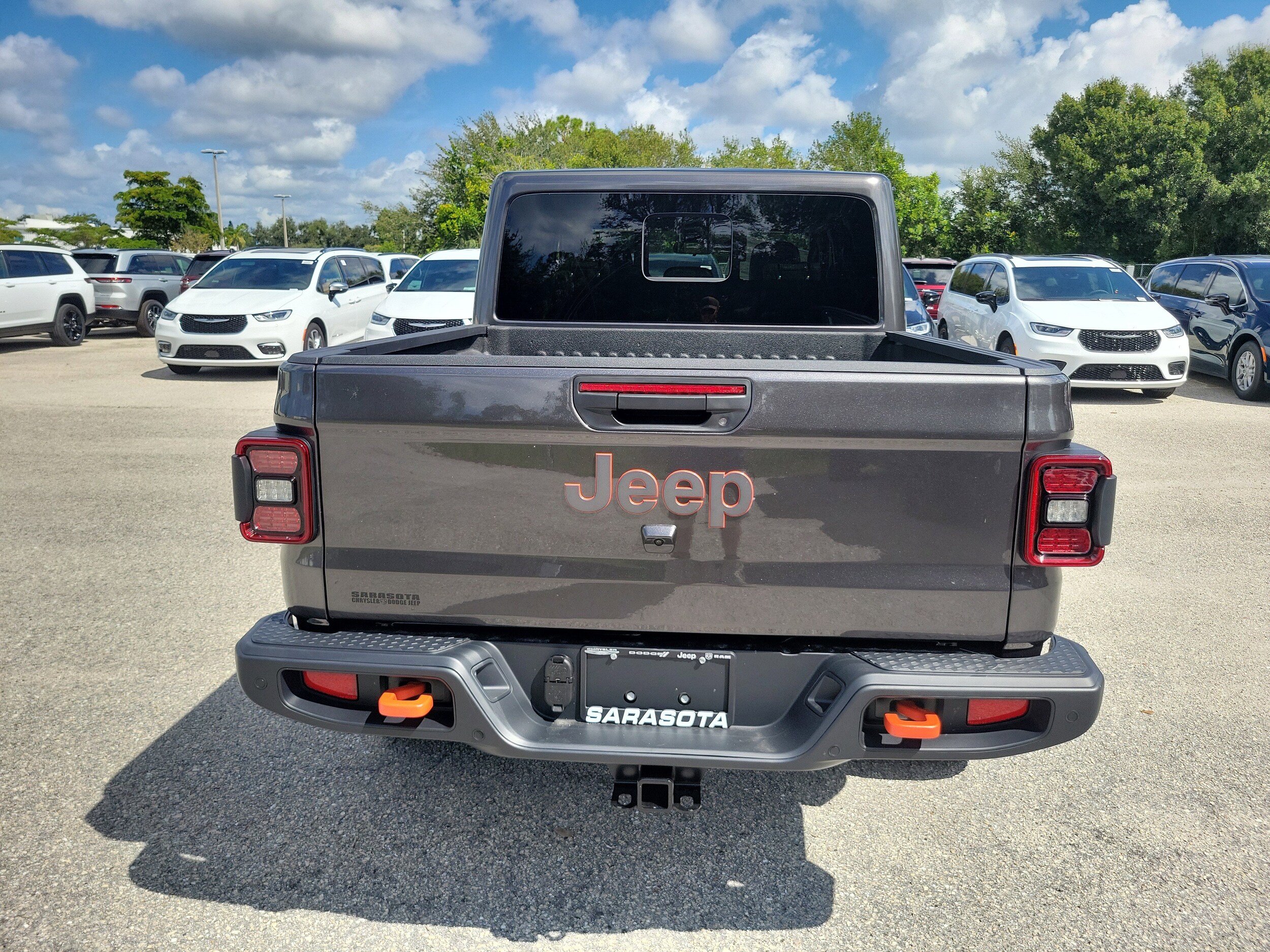 2025 Jeep Gladiator Mojave photo 2