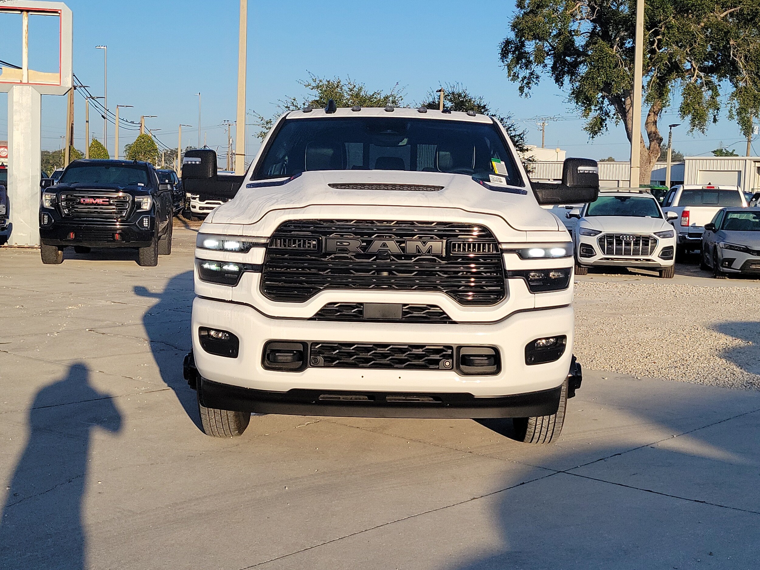 2026 RAM Ram 3500 Pickup Laramie's photo