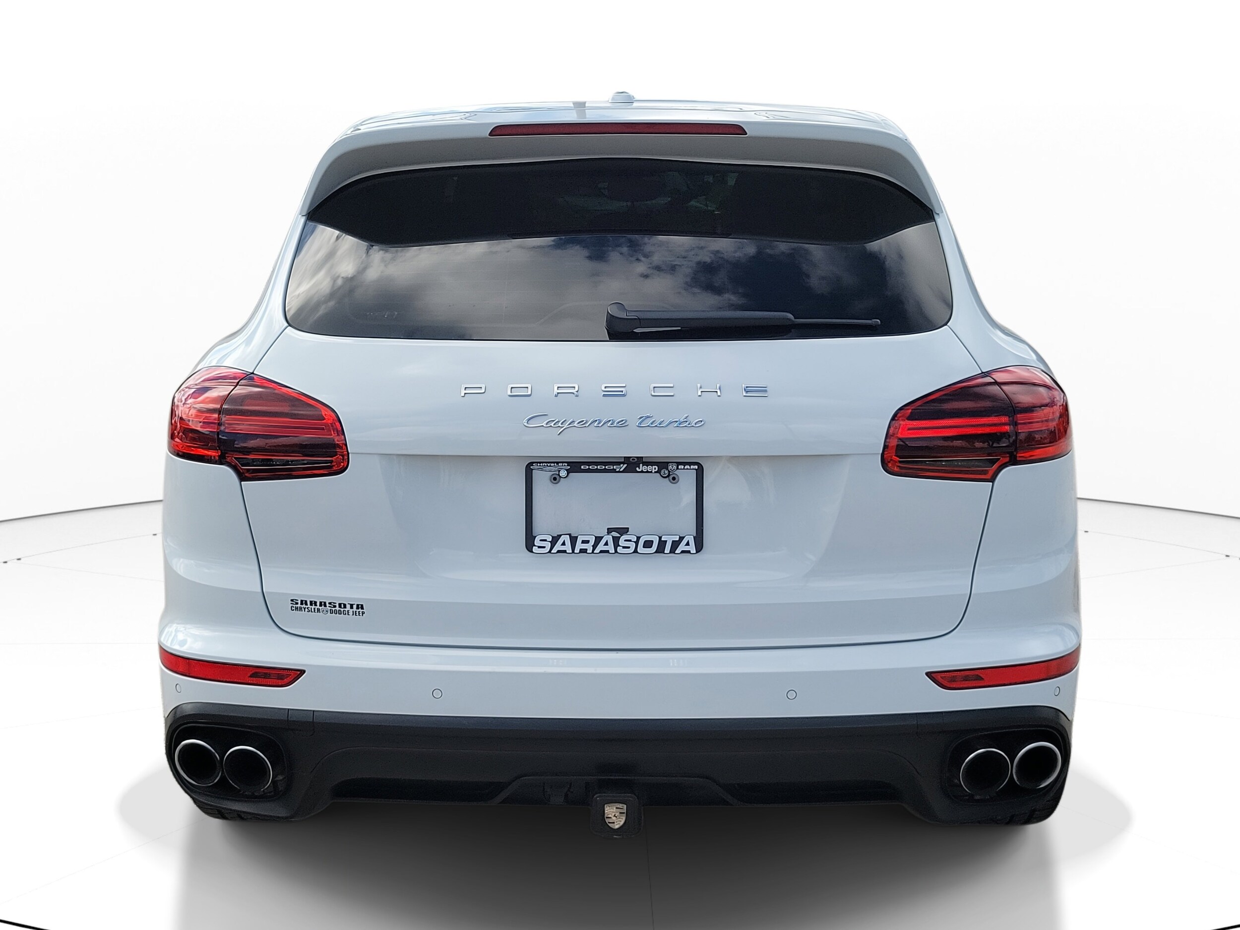 2016 Porsche Cayenne Turbo photo 4
