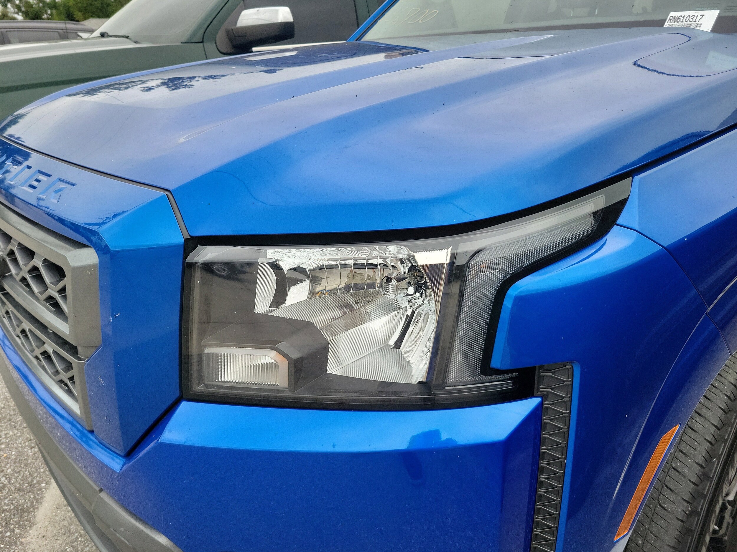 2024 Nissan Frontier Crew Cab SV photo 2