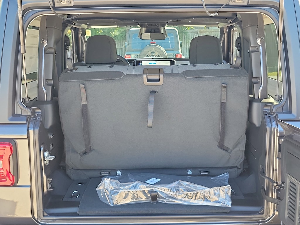 New 2026 Jeep Wrangler Sport S Sport S 4x4