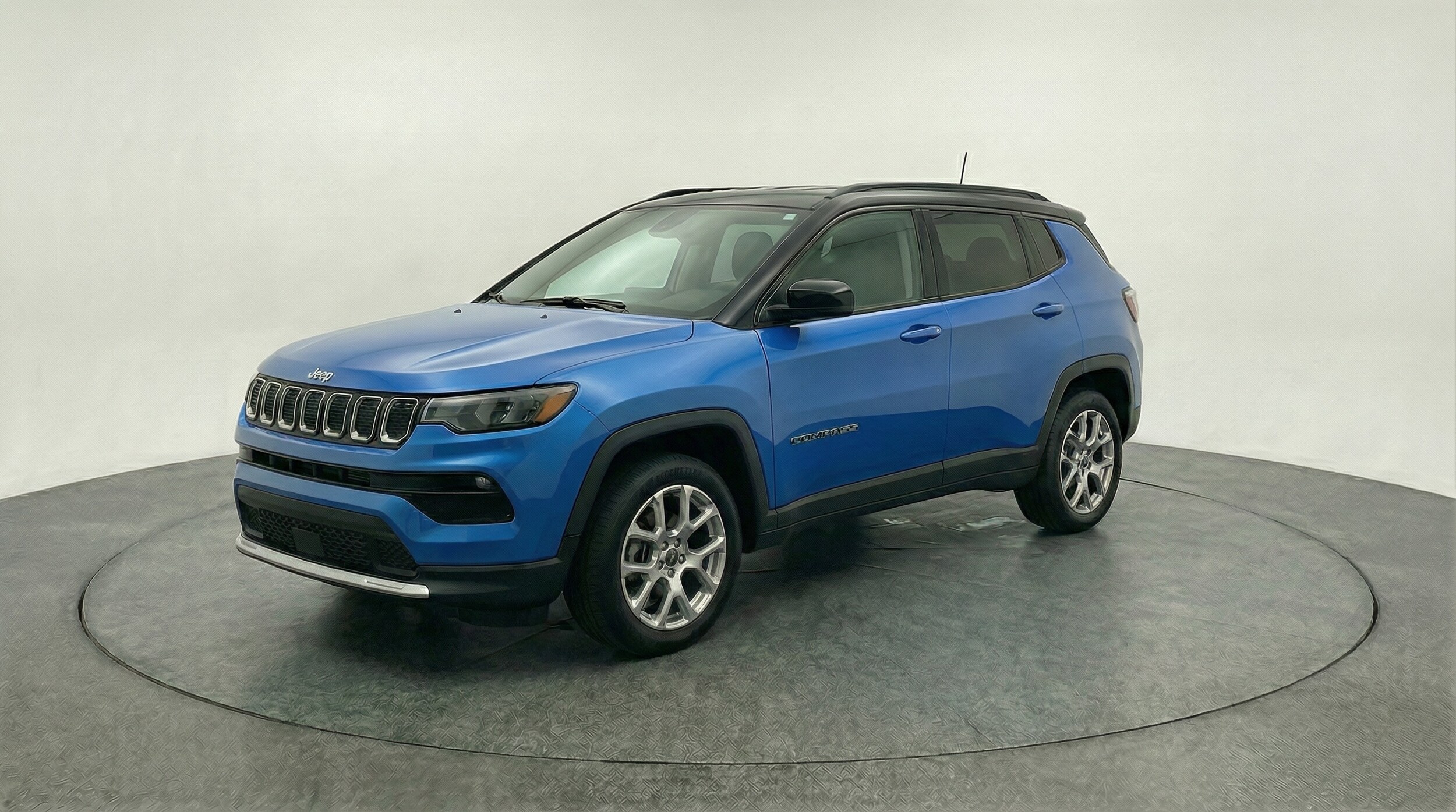 Thumbnail: 2025 Jeep Compass - 3