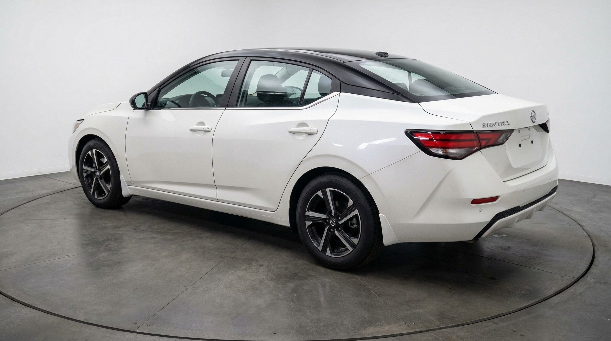 Thumbnail: 2025 Nissan Sentra - 5