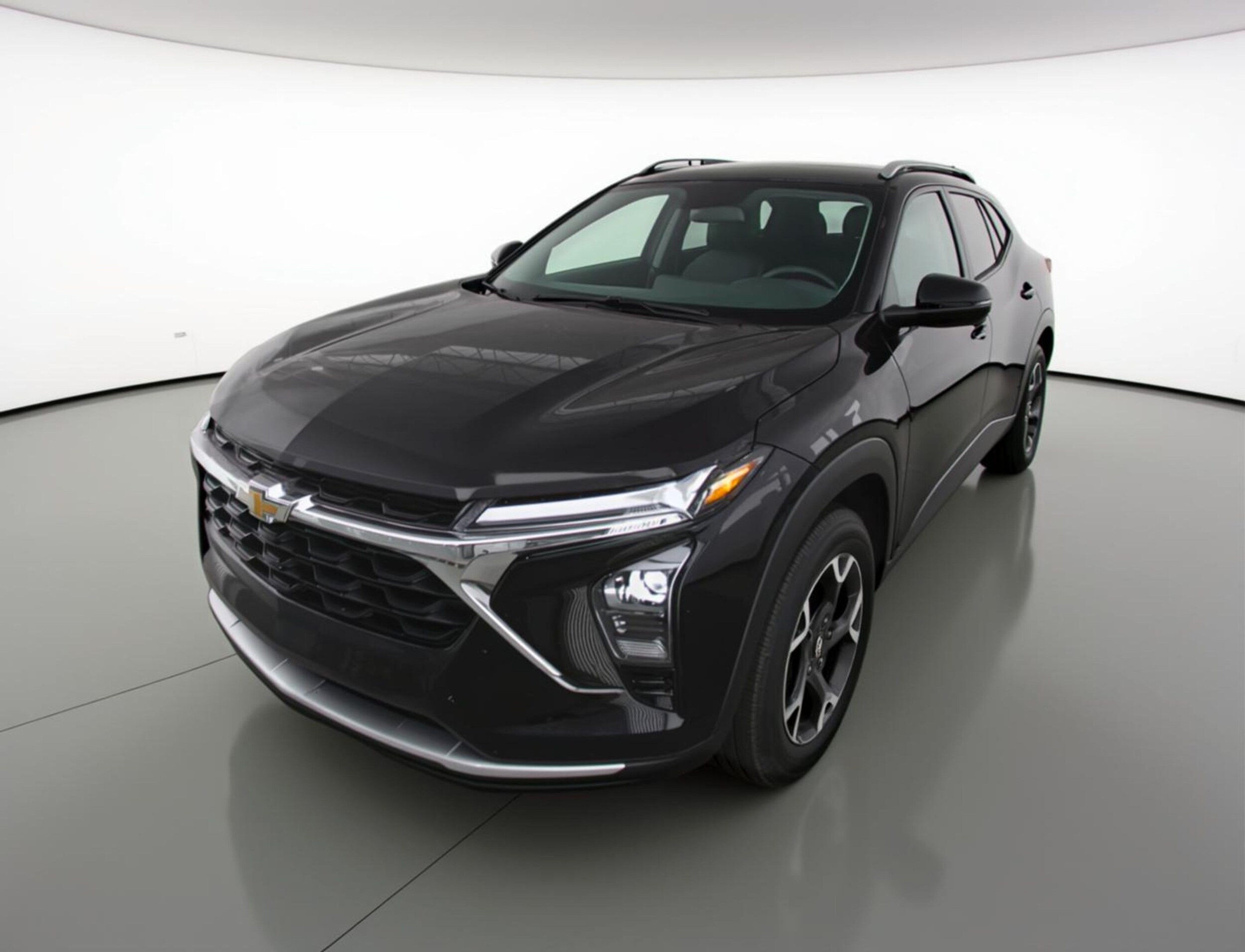 Thumbnail: 2025 Chevrolet Trax - 3