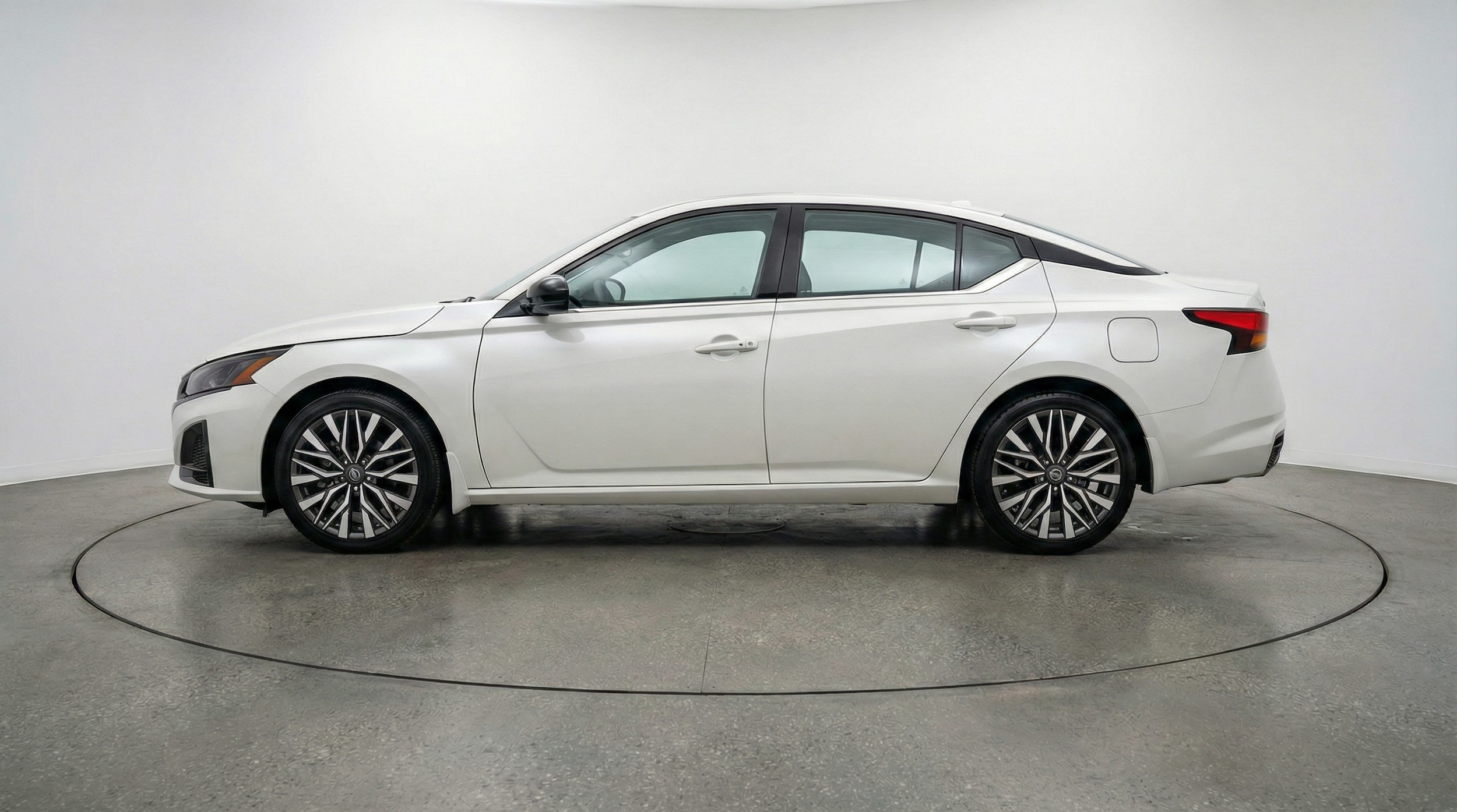 Thumbnail: 2025 Nissan Altima - 4