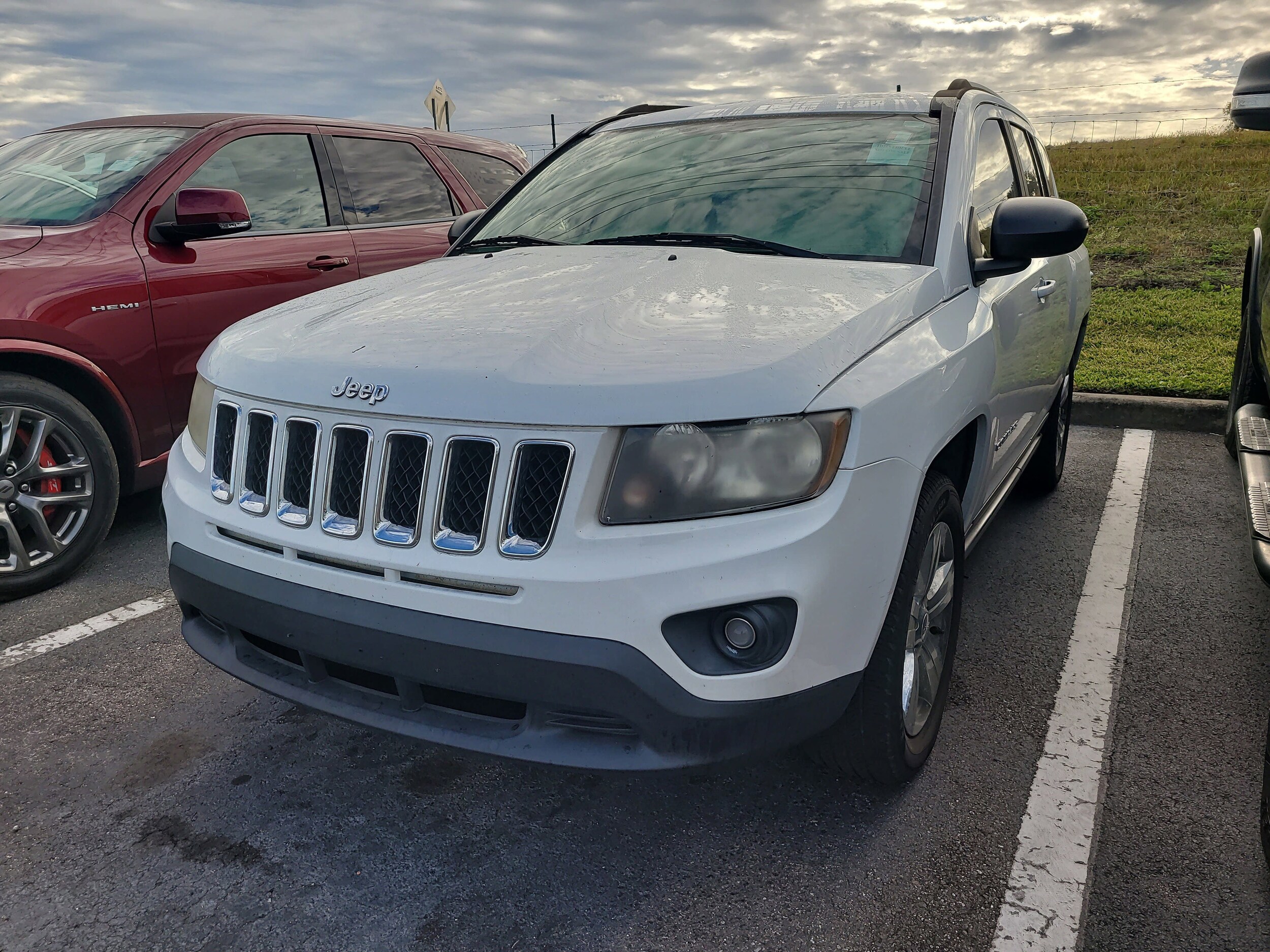 2016 Jeep Compass Sport photo 2