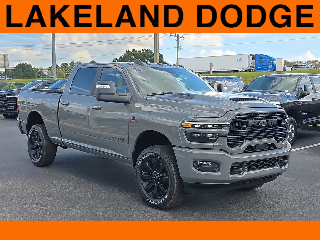 New 2026 Ram 3500 LARAMIE CREW CAB 4X4 6'4 BOX Pickup