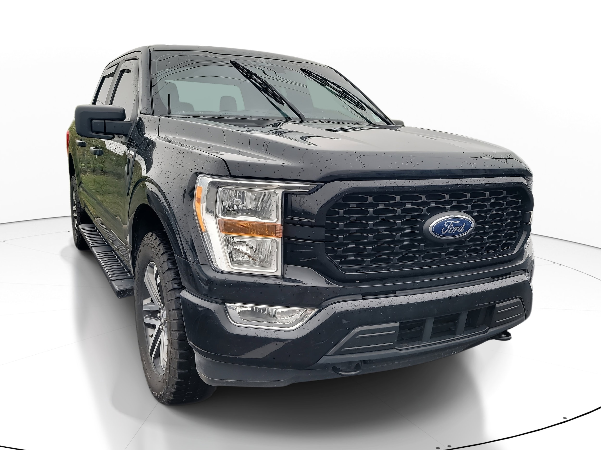 2022 Ford F-150 XL's photo