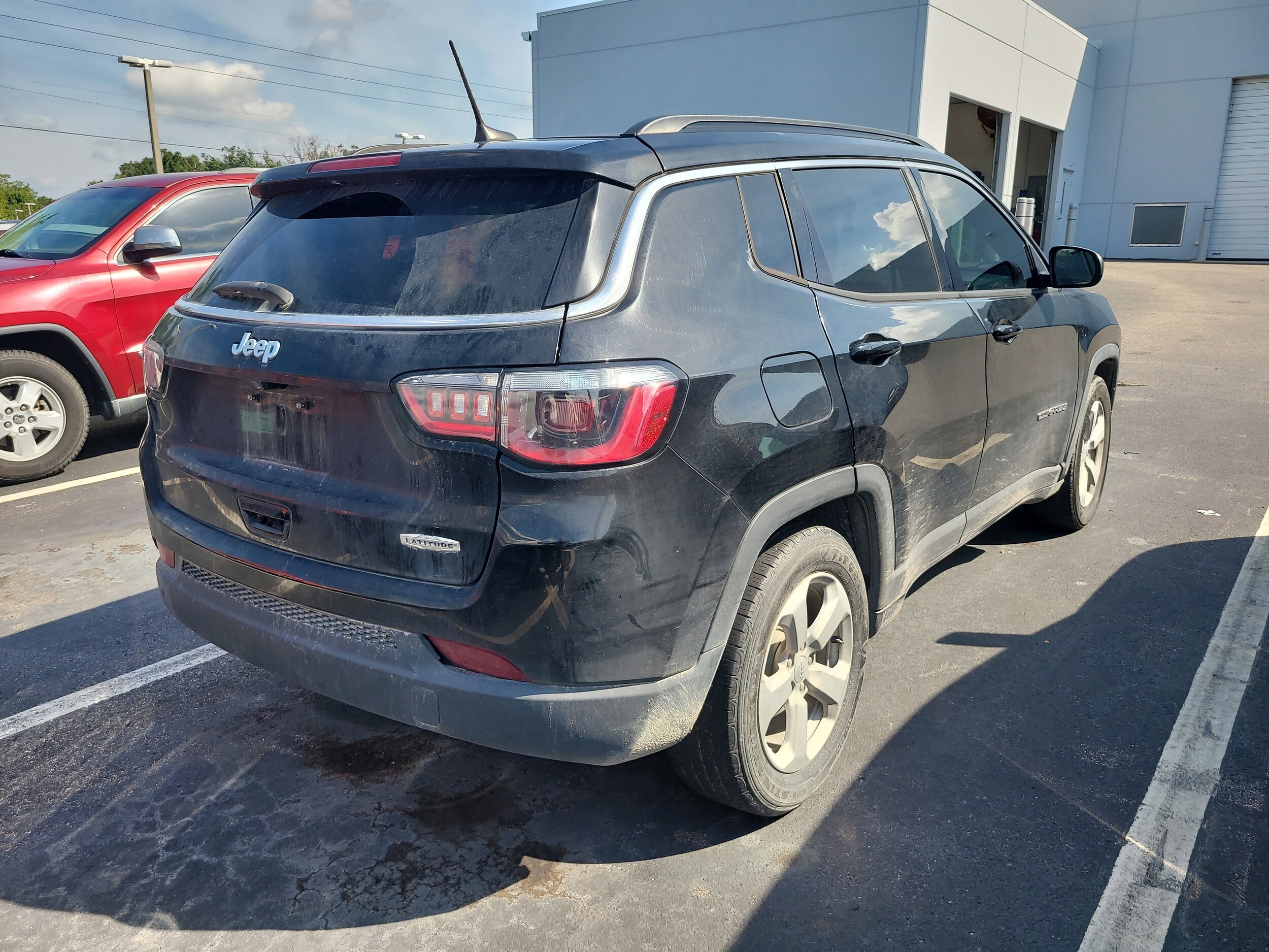 2021 Jeep Compass Latitude photo 3