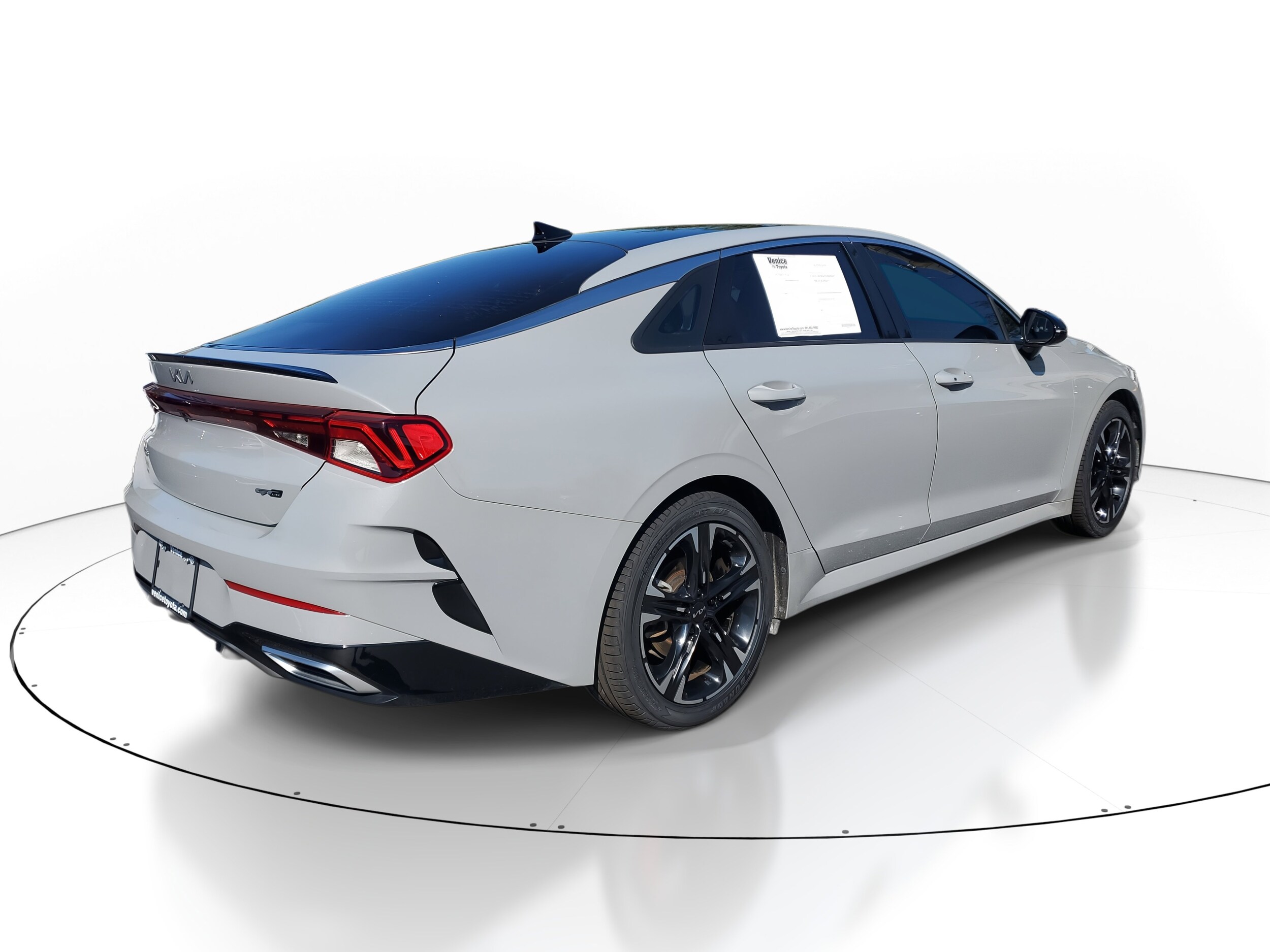 2022 Kia K5 GT-Line photo 4