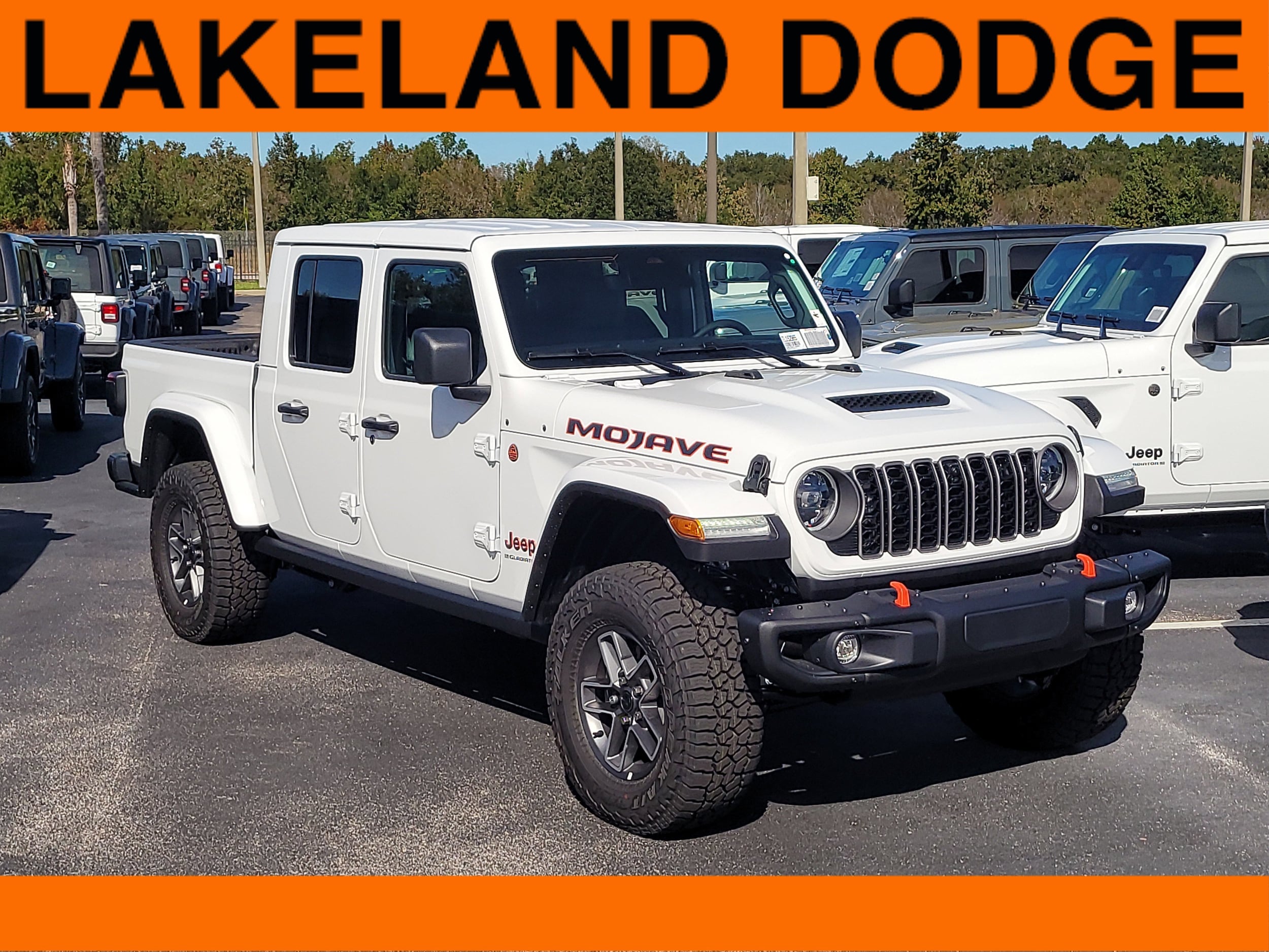 2026 Jeep Gladiator Mojave X's photo