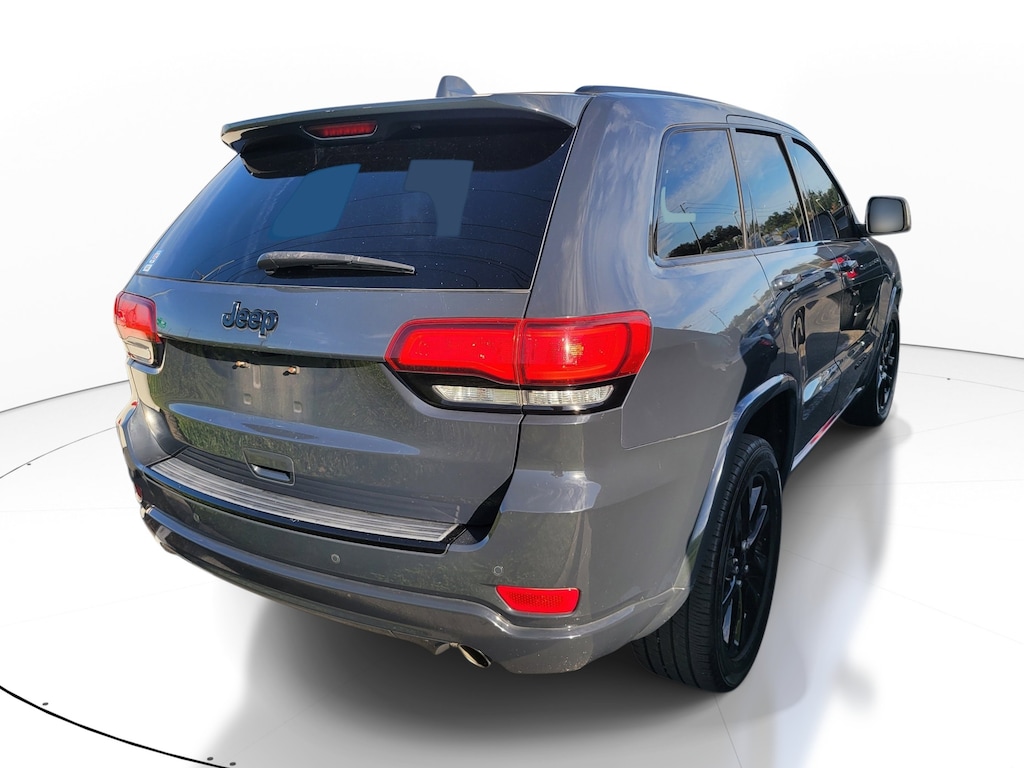 Used 2018 Jeep Grand Cherokee Laredo RWD SUV