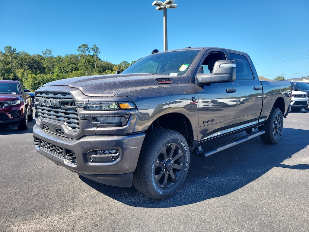 New 2026 Ram 2500 BIG HORN CREW CAB 4X4 6'4 BOX Pickup