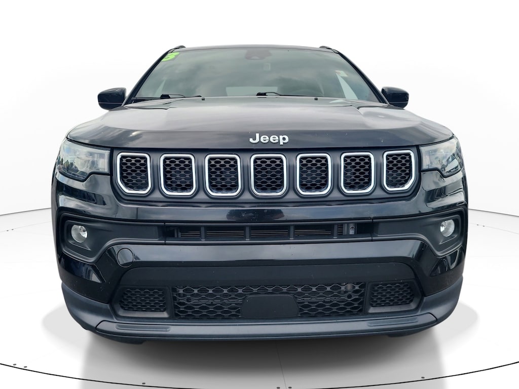 Used 2023 Jeep Compass Latitude SUV