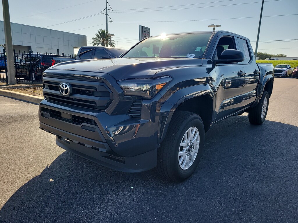 2024 Toyota Tacoma SR photo 3