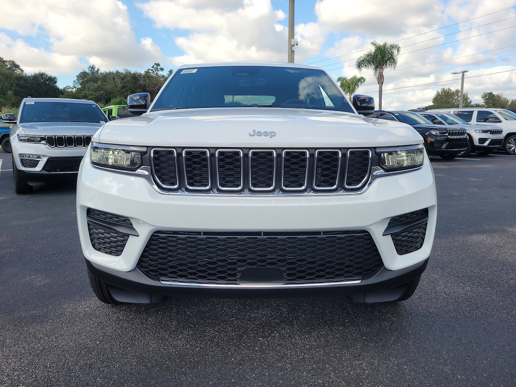 New 2025 Jeep Grand Cherokee LAREDO X 4X2 Sport Utility