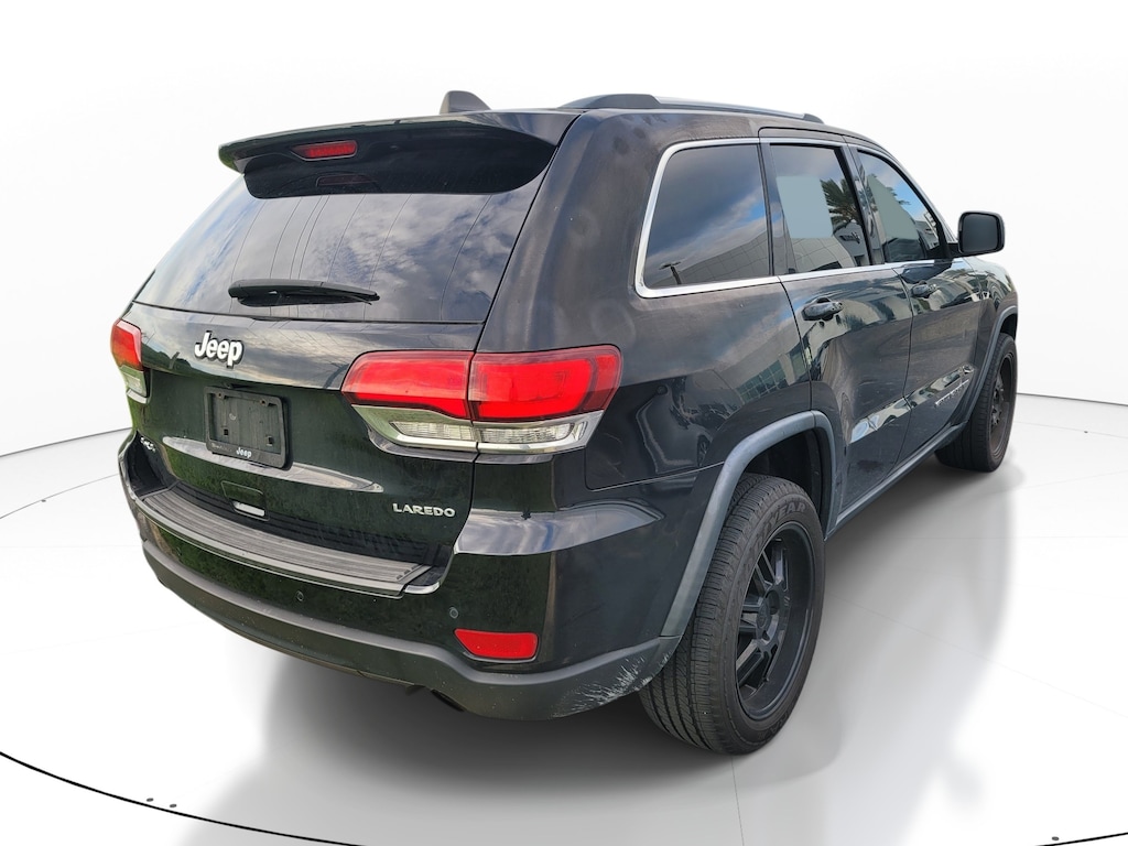 Used 2021 Jeep Grand Cherokee Laredo SUV
