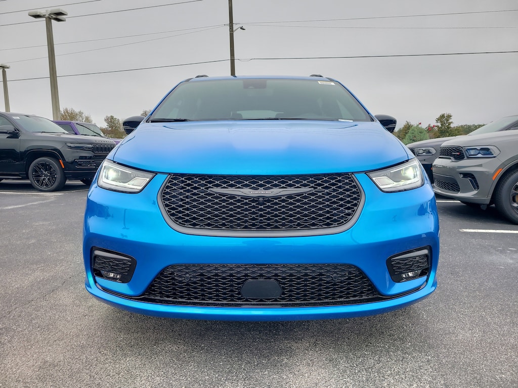 New 2026 Chrysler Pacifica SELECT Passenger Van