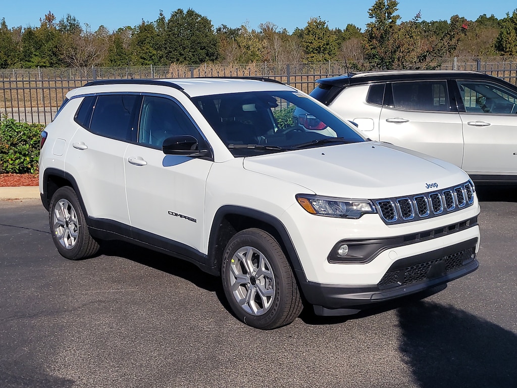 New 2026 Jeep Compass LATITUDE ALTITUDE 4X4 Sport Utility