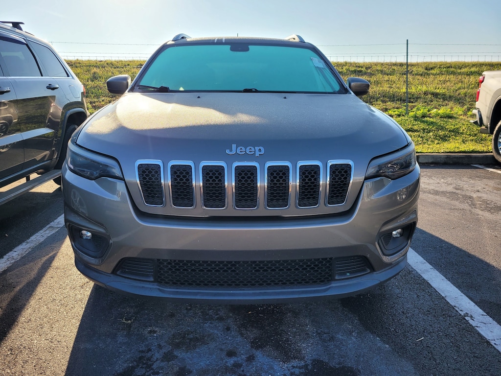 Used 2019 Jeep Cherokee Latitude Plus FWD SUV