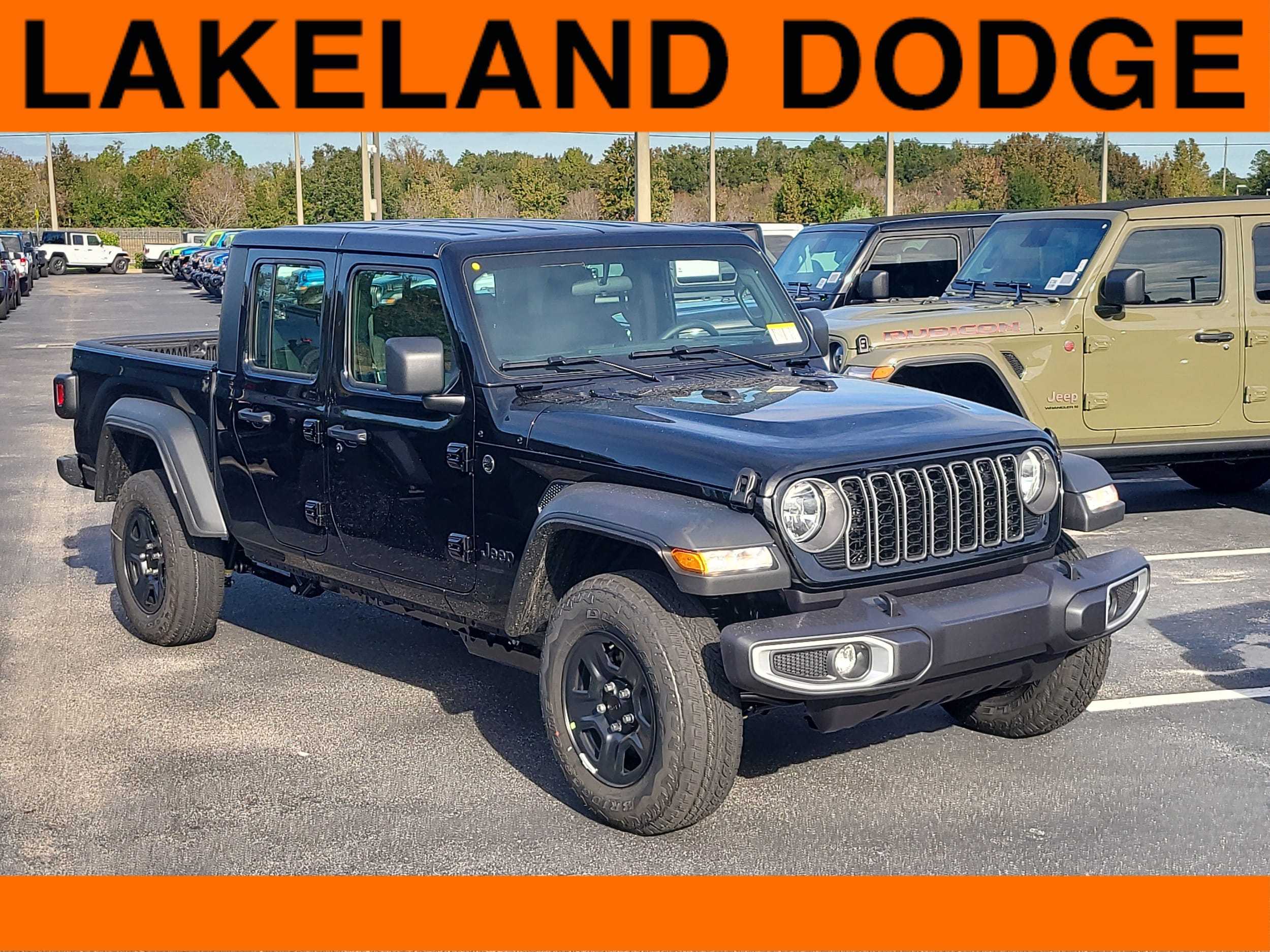 2026 Jeep Gladiator Sport's photo