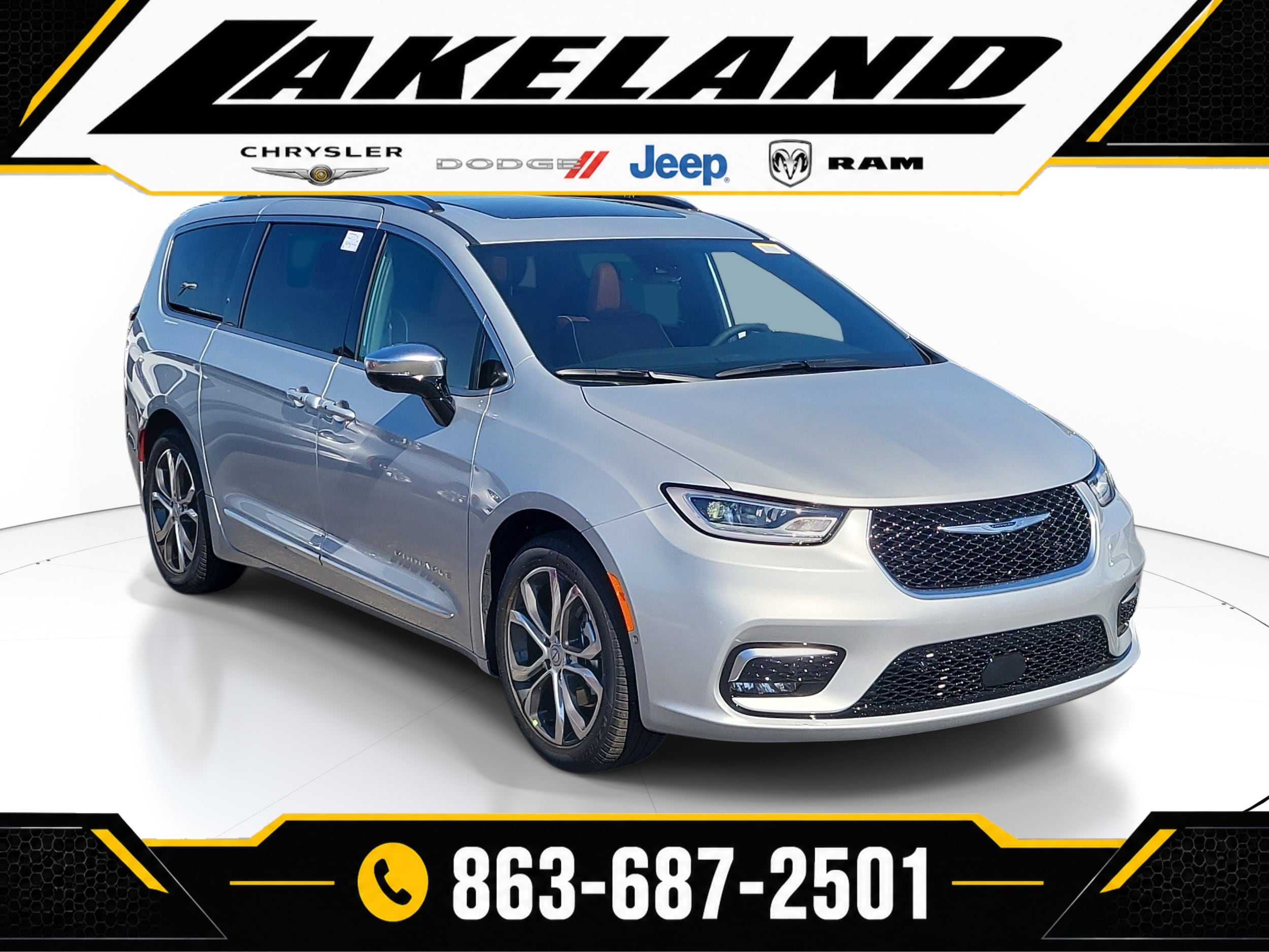 2026 Chrysler Pacifica Pinnacle's photo