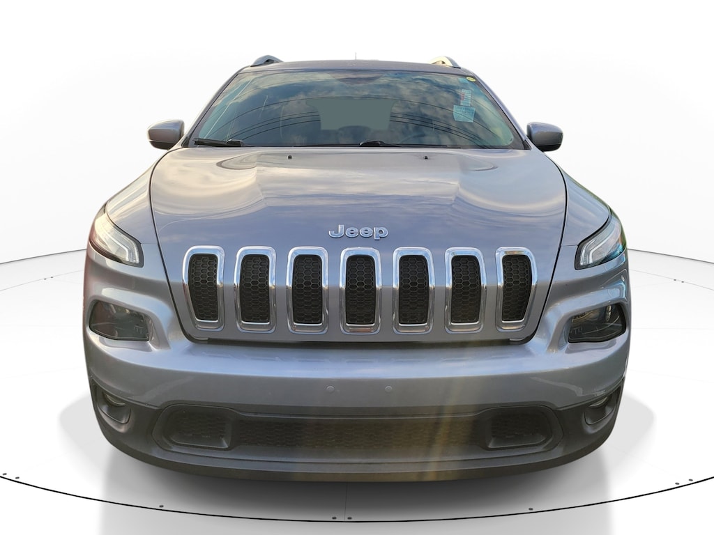 Used 2017 Jeep Cherokee Latitude 4x4 SUV