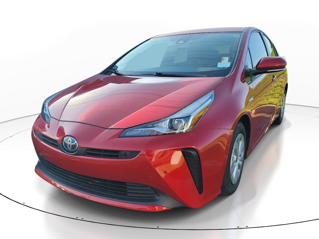 Used 2022 Toyota Prius L Hatchback