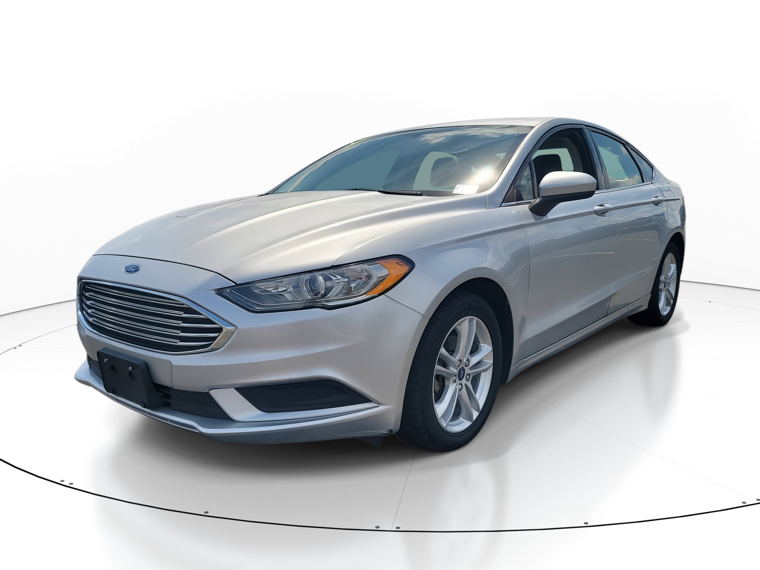 2018 Ford Fusion SE photo 3