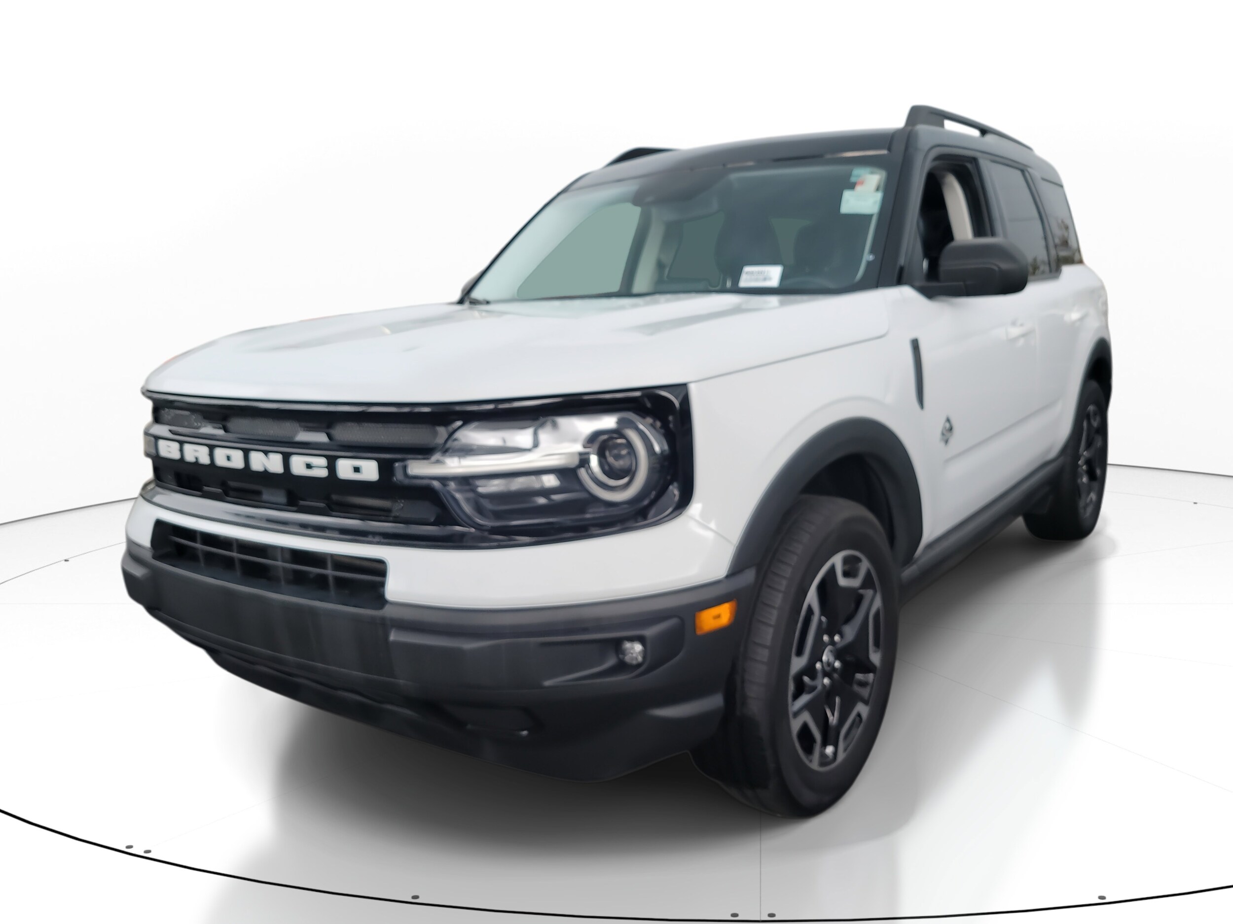 2021 Ford Bronco Sport Outer Banks photo 3